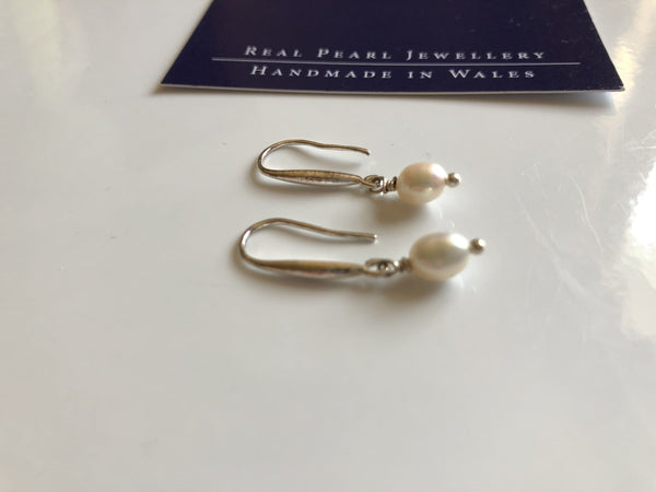 Earrings: Freshwater dainty single pearl drop earrings: ivory - classic - Precious as a Pearl