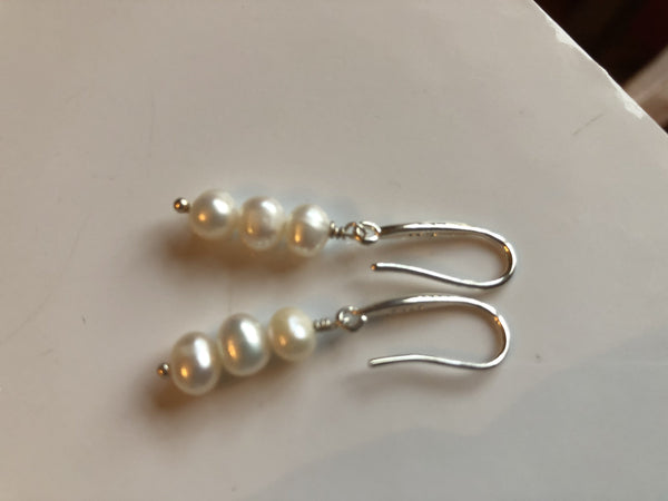Earrings: Triple pearl drop earrings Ivory Classic - Precious as a Pearl