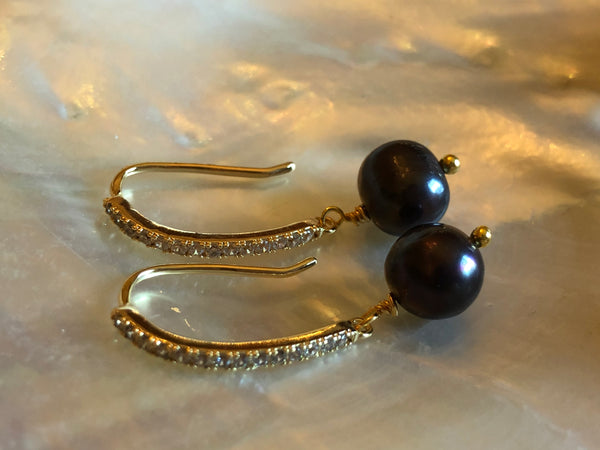 Earrings: Peacock single drop pearls on gold-filled hooks - Precious as a Pearl