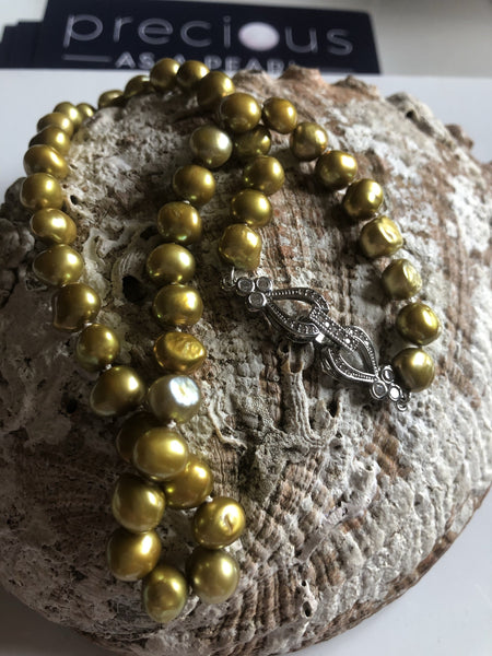 Necklace: Green bronze baroque pearl necklace - Precious as a Pearl