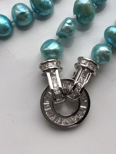 Necklace: Sea green baroque freshwater pearl - Precious as a Pearl