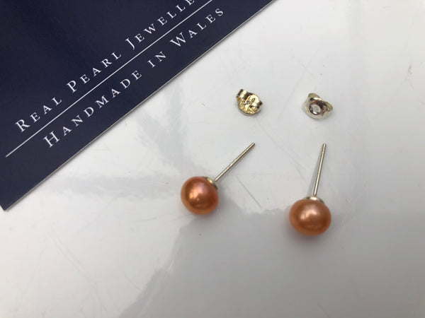 Pearl Stud Earrings: Freshwater bronze shade medium - Precious as a Pearl
