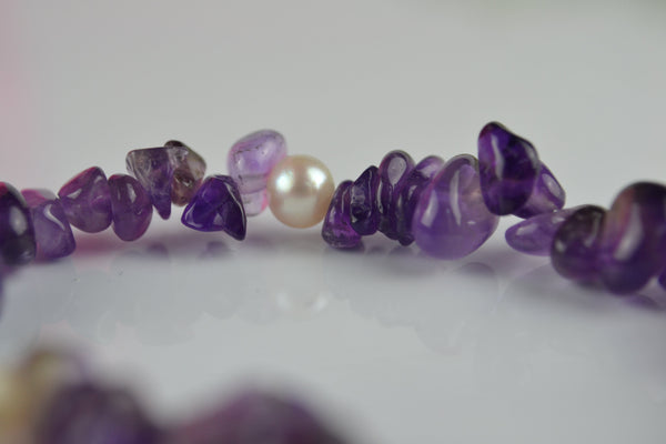 Bracelet: Amethyst and pearl stretch - Precious as a Pearl