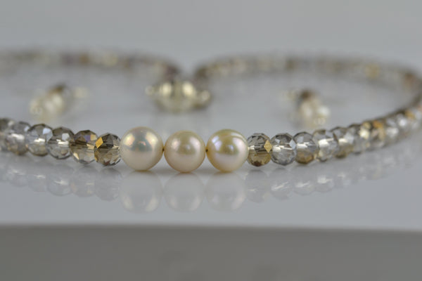 Necklace set : Taupe multicoloured crystals with ivory pearls - Precious as a Pearl