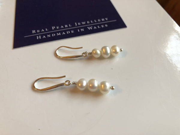Earrings: Triple pearl drop earrings Ivory Classic - Precious as a Pearl