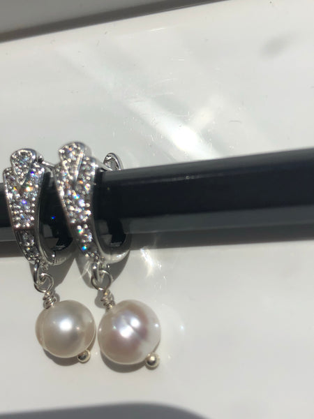 Earrings: Alternative Art Deco drop pearl Earrings classic - Precious as a Pearl