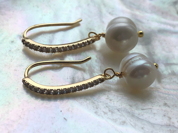 Earrings: Ivory freshwater baroque single pearl drop on gold-filled hooks - classic - Precious as a Pearl