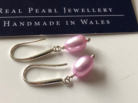 Earrings: pink single freshwater pearl drop earrings - classic